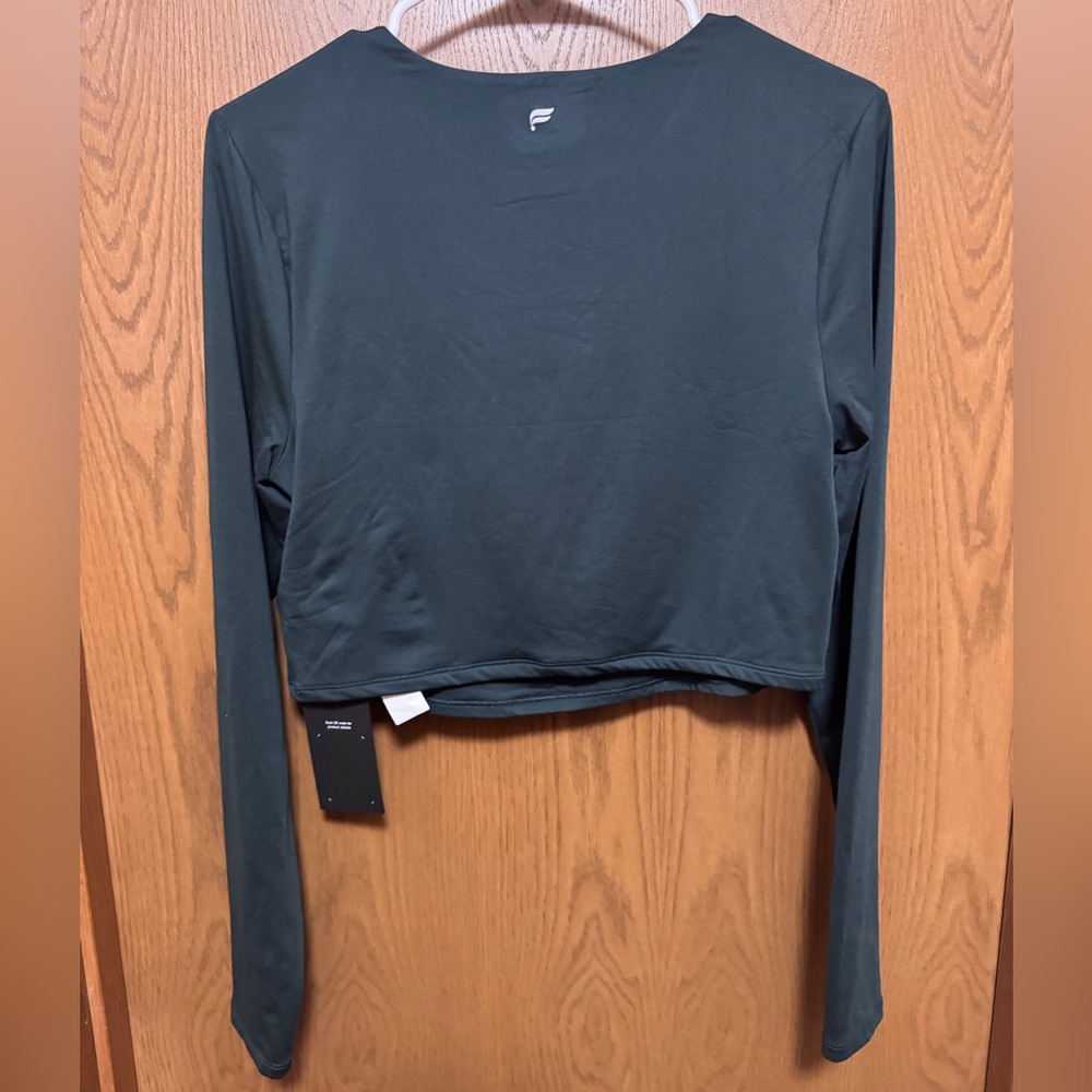 Fabletics Airlite Keyhole Top in Everpine - XL - Khloe Kardashian Collection - Picture 5 of 6